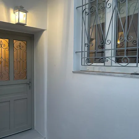 公寓 Constantza's House *