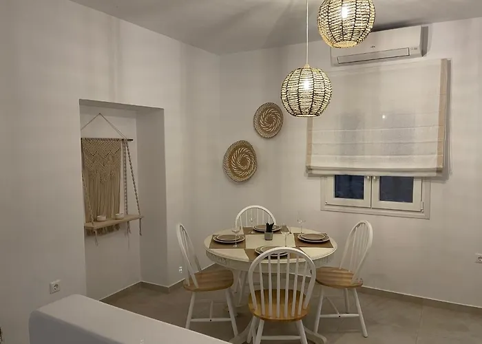 아파트 Constantza's House