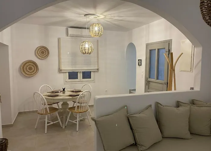 아파트 Constantza's House